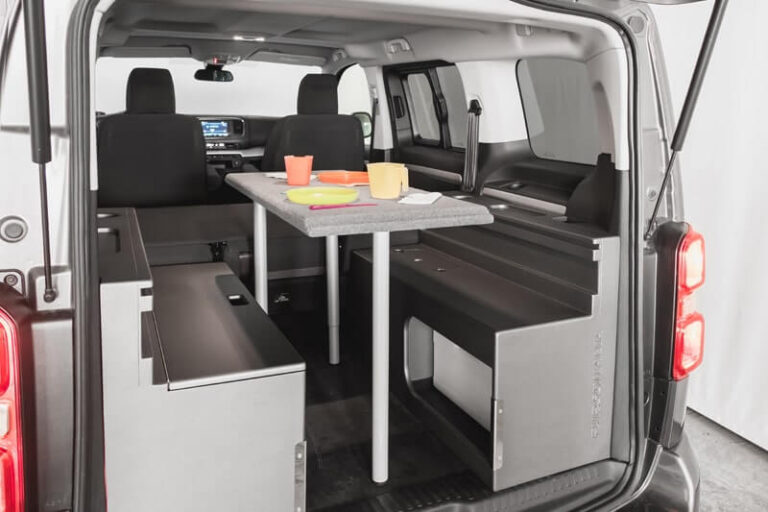 Kit cama comedor, kit camper autoinstalable de Furgomania