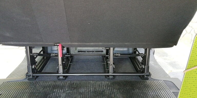 Adaptadores intercambio sillones traseros, kit camper autoinstalable de Furgomania