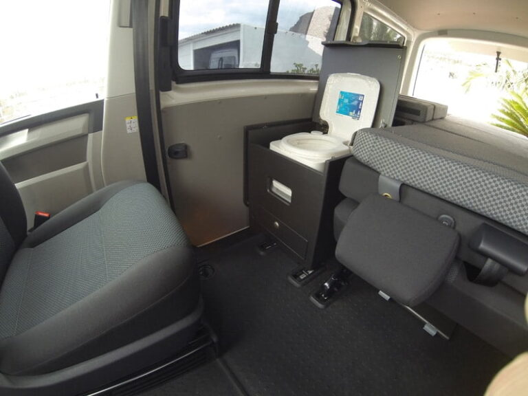 Kit cuatro en uno wc, kit camper autoinstalable de Furgomania