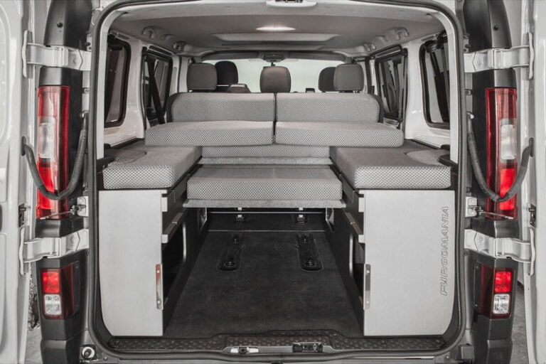 Kit cama ancho montado en una Renault Trafic 2015