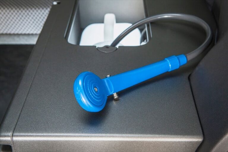 5 plazas kit basico, kit camper autoinstalable de Furgomania