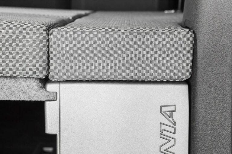 Kit cama modulo basico montado en una Peugeot Traveller