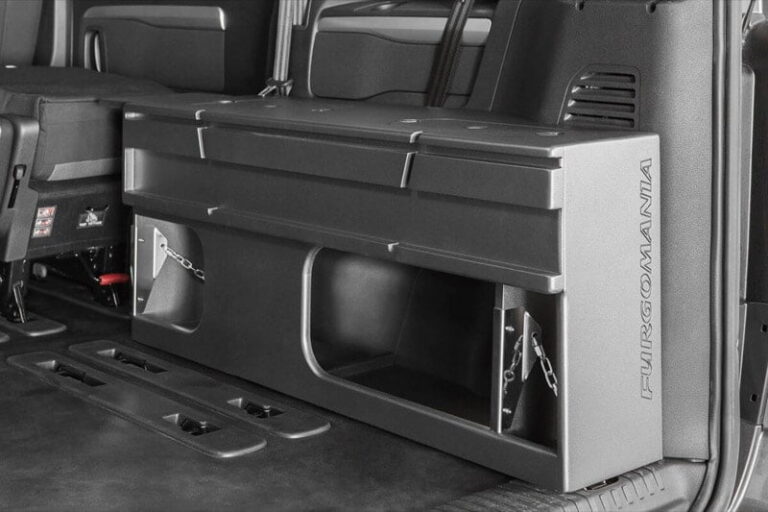 Kit cama modulo basico montado en una Citroen Space Tourer