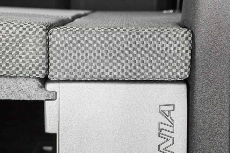 Kit cama modulo basico montado en una Citroen Space Tourer