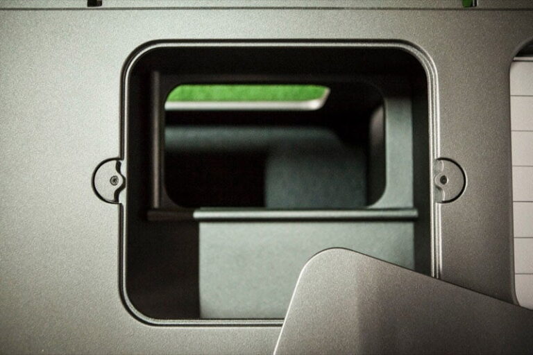 Kit cama basico montado en una Ford Transit Custom