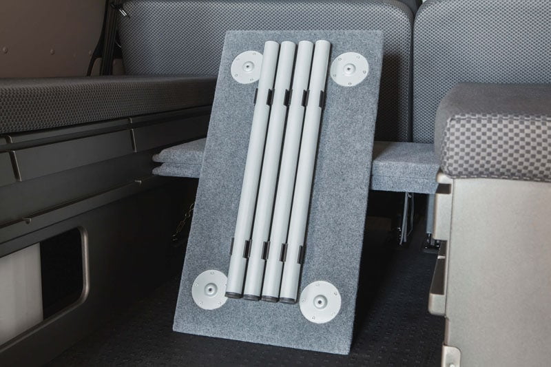 Kit mesa trasera, kit camper autoinstalable de Furgomania