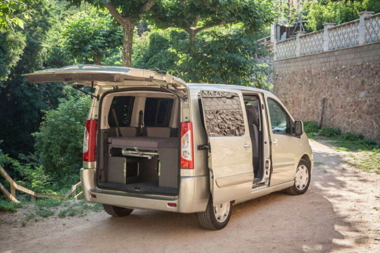 Kit muebles y tapiceria, kit camper autoinstalable de Furgomania
