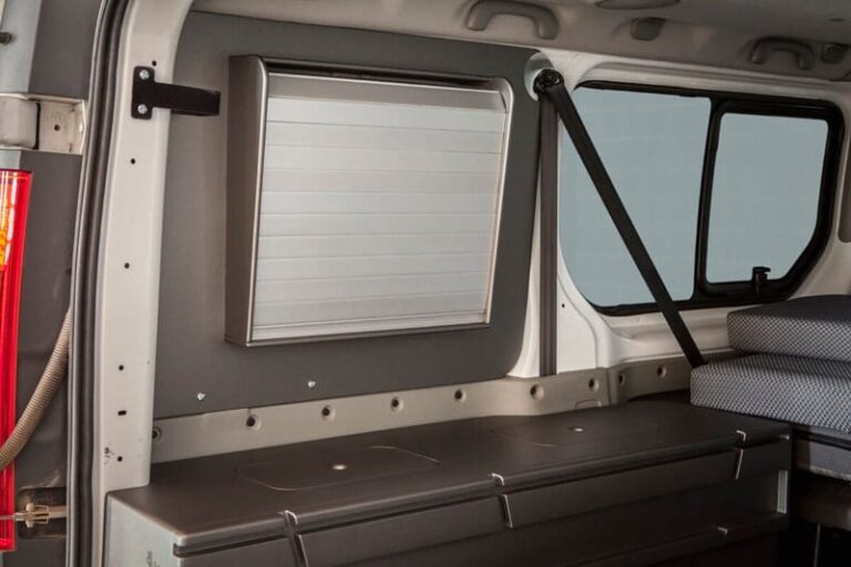 Kit paneles estantes laterales, kit camper autoinstalable de Furgomania