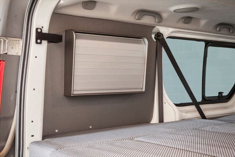 Kit paneles estantes laterales, kit camper autoinstalable de Furgomania