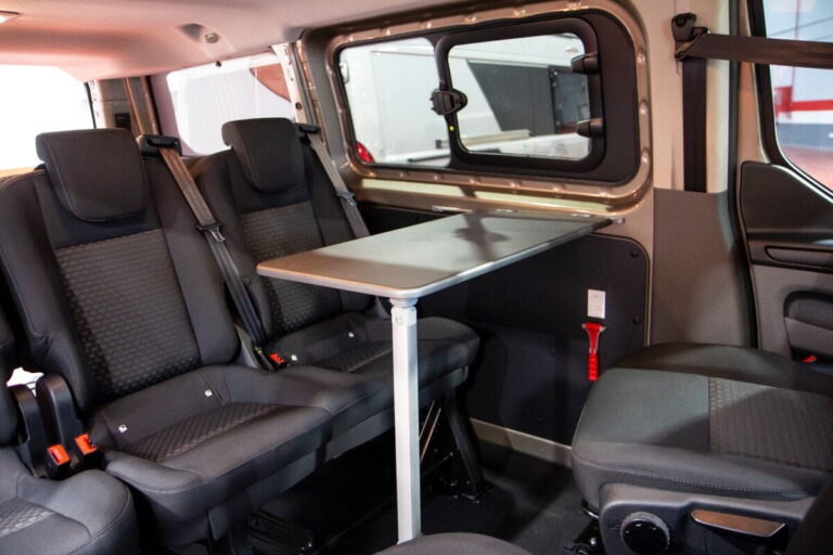 Kit mesa delantera, kit camper autoinstalable de Furgomania