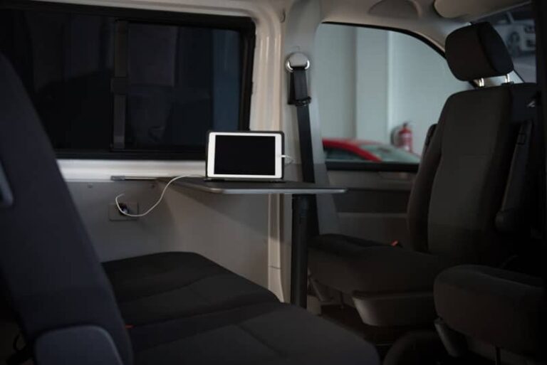 Kit mesa delantera, kit camper autoinstalable de Furgomania
