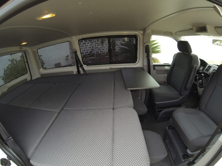 Kit mesa delantera, kit camper autoinstalable de Furgomania