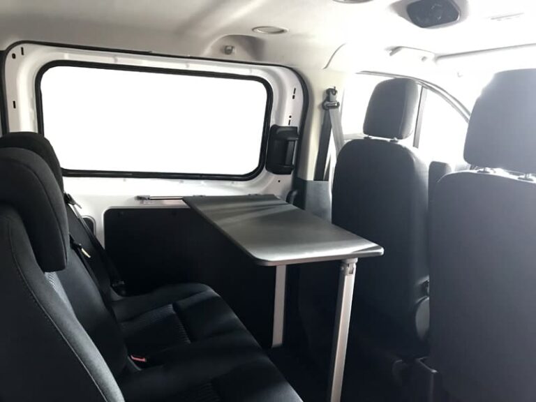 Kit mesa delantera, kit camper autoinstalable de Furgomania