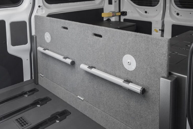 Anadir pies de cama, kit camper autoinstalable de Furgomania