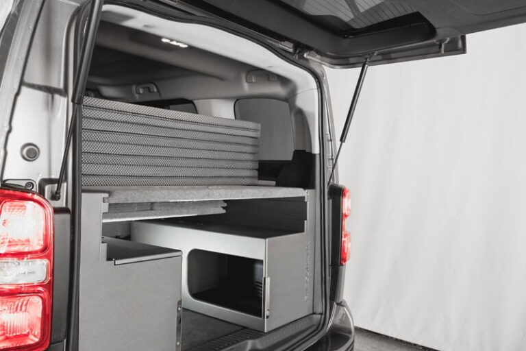 Kit cama comedor, kit camper autoinstalable de Furgomania